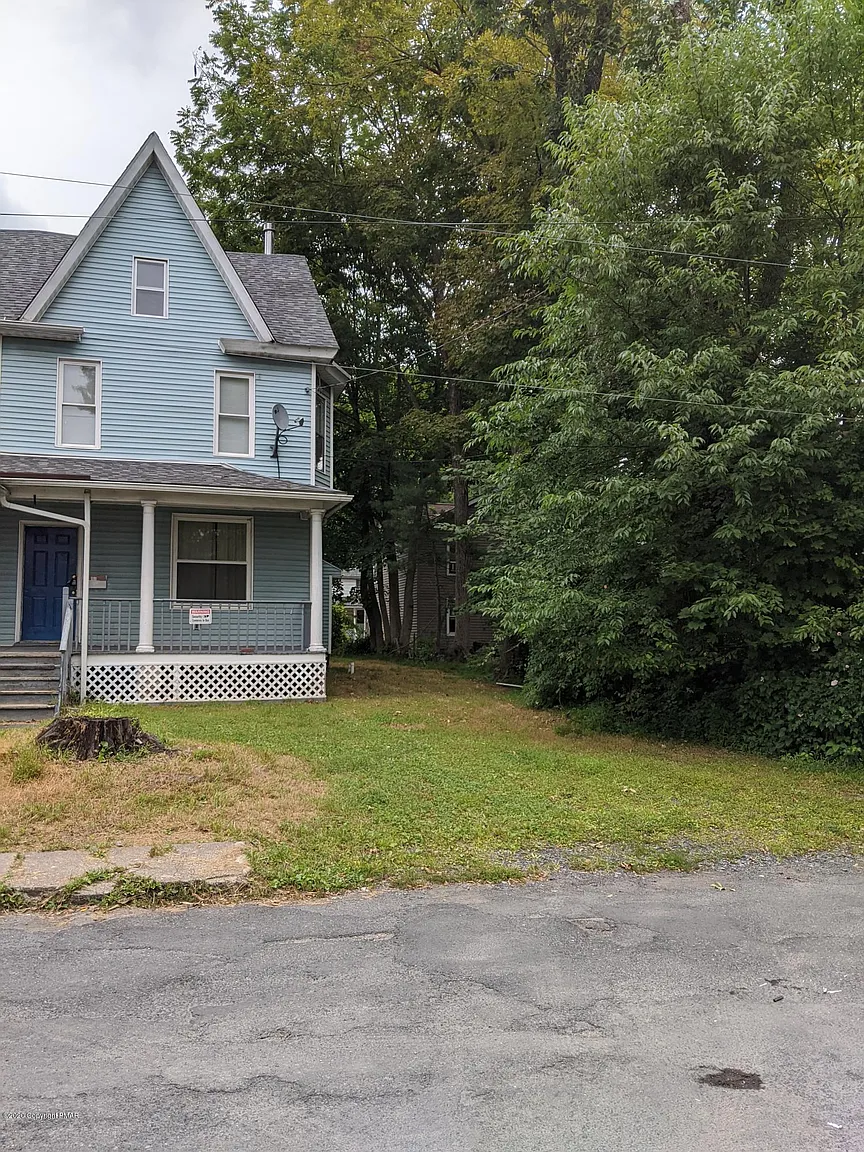 204 Harris St photo 1