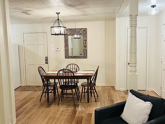 5th image of 9935 Wilcox St