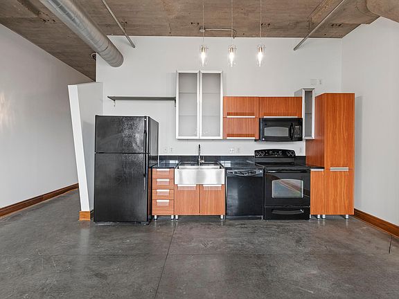 3rd image of 2615 Washington Blvd APT 304