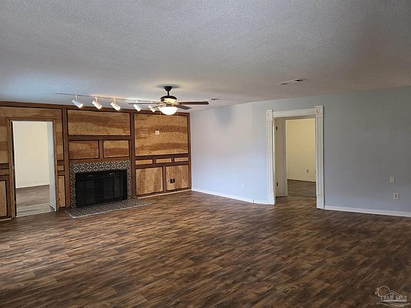 4th image of 2410 Cavalla Loop