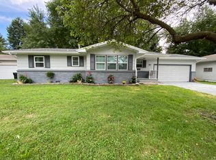 1136 E Edgewood St, Springfield, MO 65807