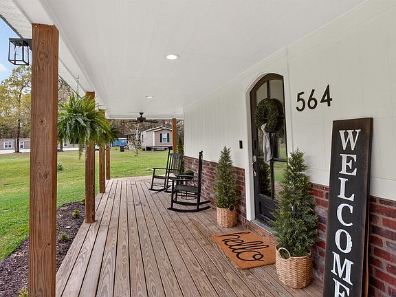 3rd image of 564 Middleton Rd