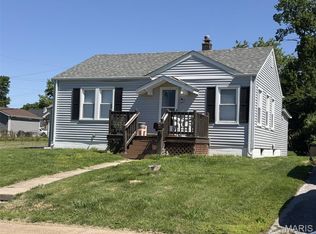 9447 Miriam Ave, Saint Louis, MO 63114