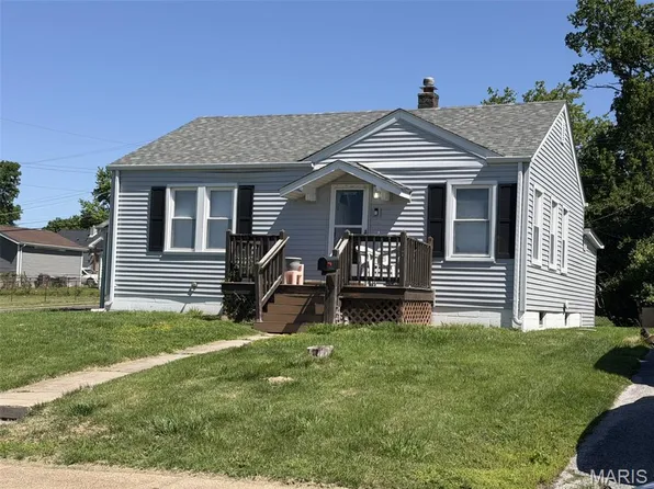 9447 Miriam Ave, Saint Louis, MO 63114