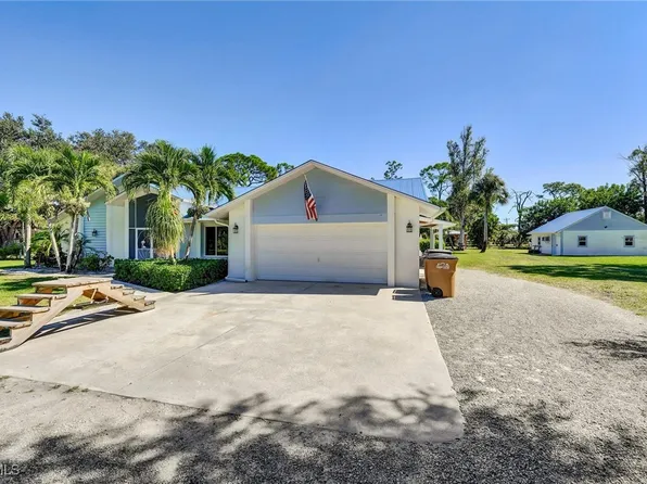 17040 Pleasure Rd, Cape Coral, FL 33909