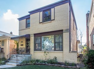 6240 N Lawndale Ave, Chicago, IL 60659
