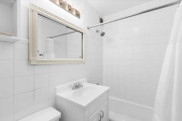 Rented by Loftey LLC | media 5