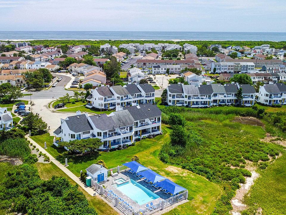 1st image of 545 Lagoon Blvd