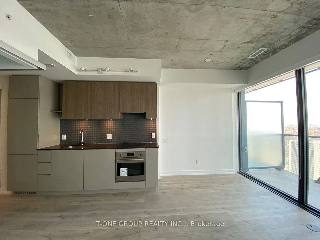 2 bed, $2,300 — Photo 3
