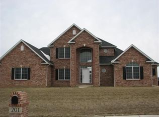 201 Prairie Run, Columbia, IL 62236