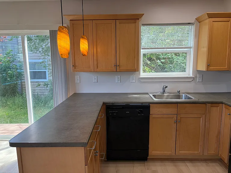 5739 Fallbrook Ln — Photo 3