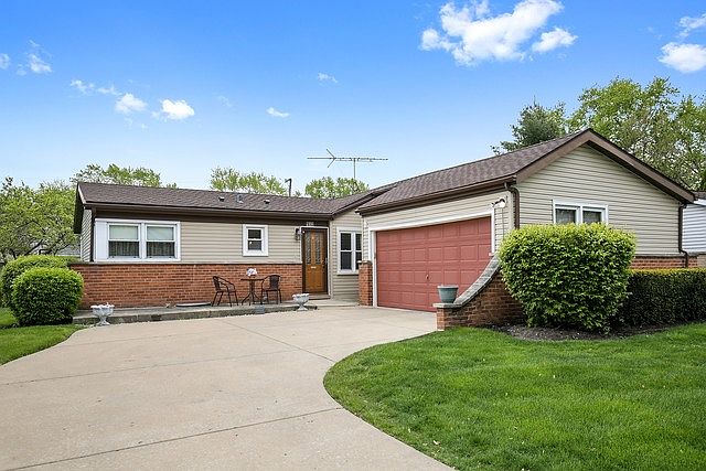 1st image of 103 Jeffery Ln