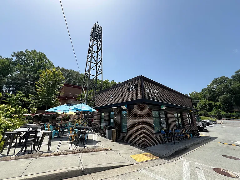 990 Grant St SE — Photo 37