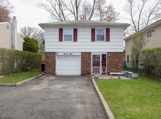 98 Northfield Rd, Parsippany, NJ 07054