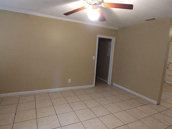2nd image of 3265 Soutel Dr