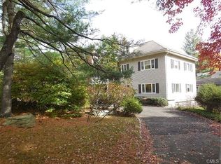 6 Dunwoodie Pl, Greenwich, CT 06830