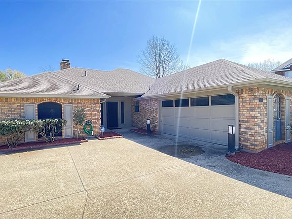2nd image of 6119 Kingswood Dr
