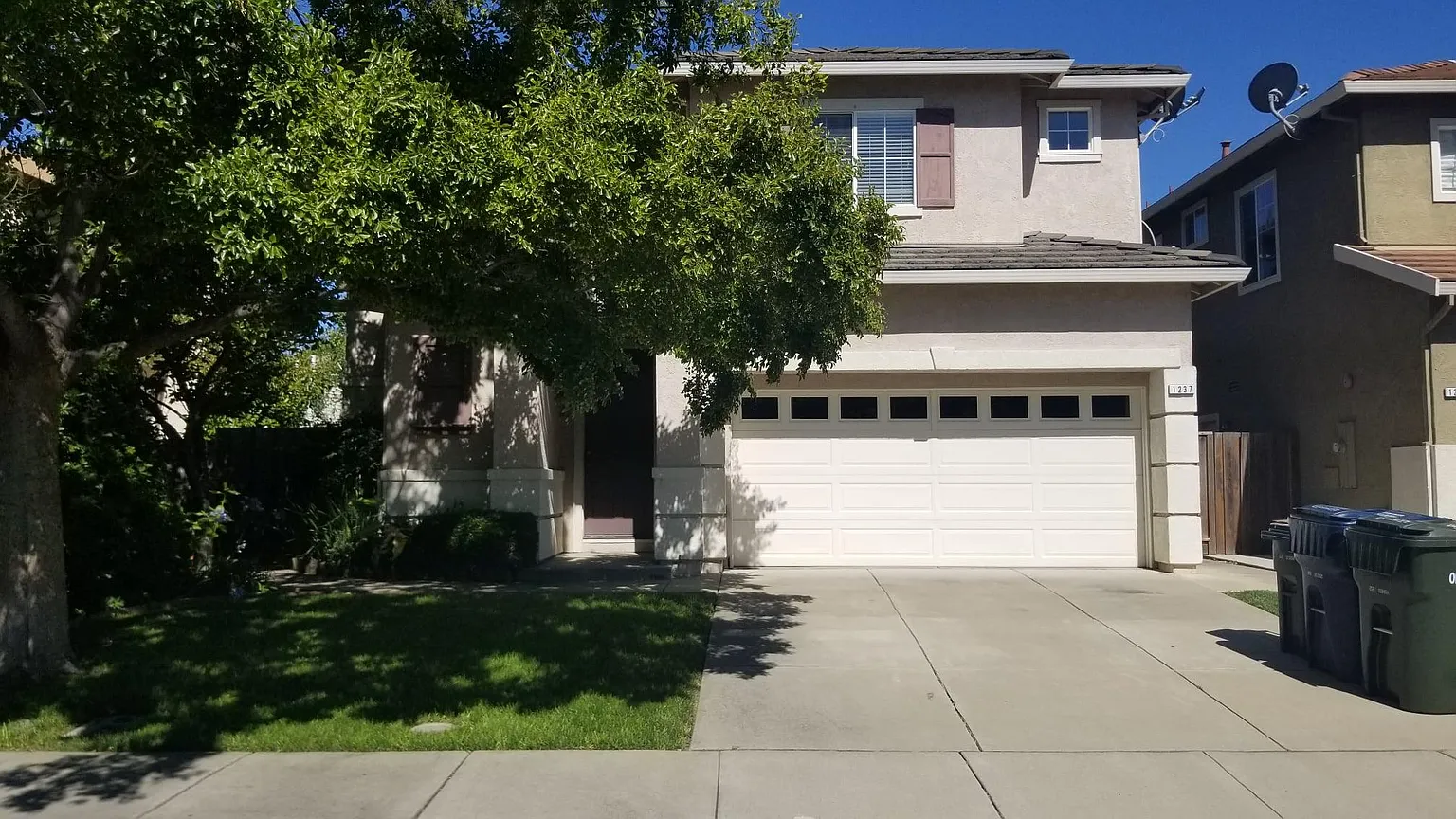 1237 Ridgestone Rd photo 1