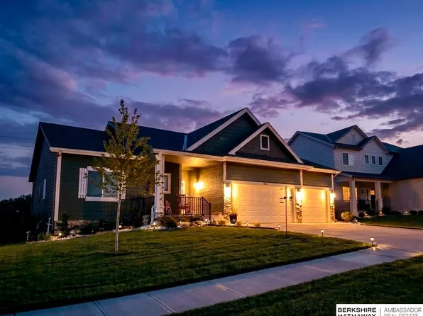 5520 N 181st St, Elkhorn, NE 68022