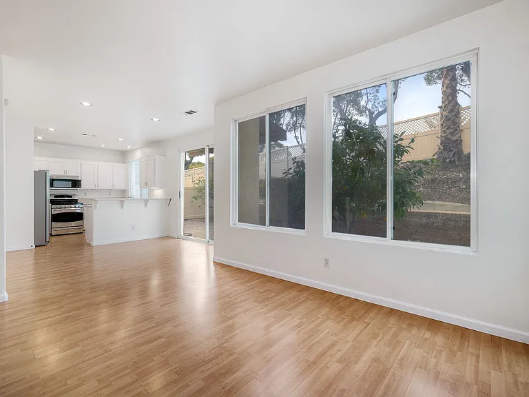 2979 W Canyon Ave W #C — Photo 5