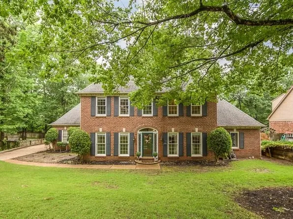 122 Country Pl, Cordova, TN 38018