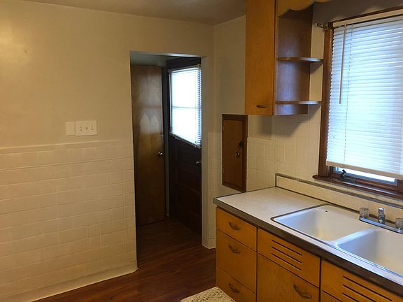 5th image of 483 21st St
