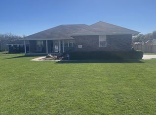 3411 SW 48th St, Topeka, KS 66610