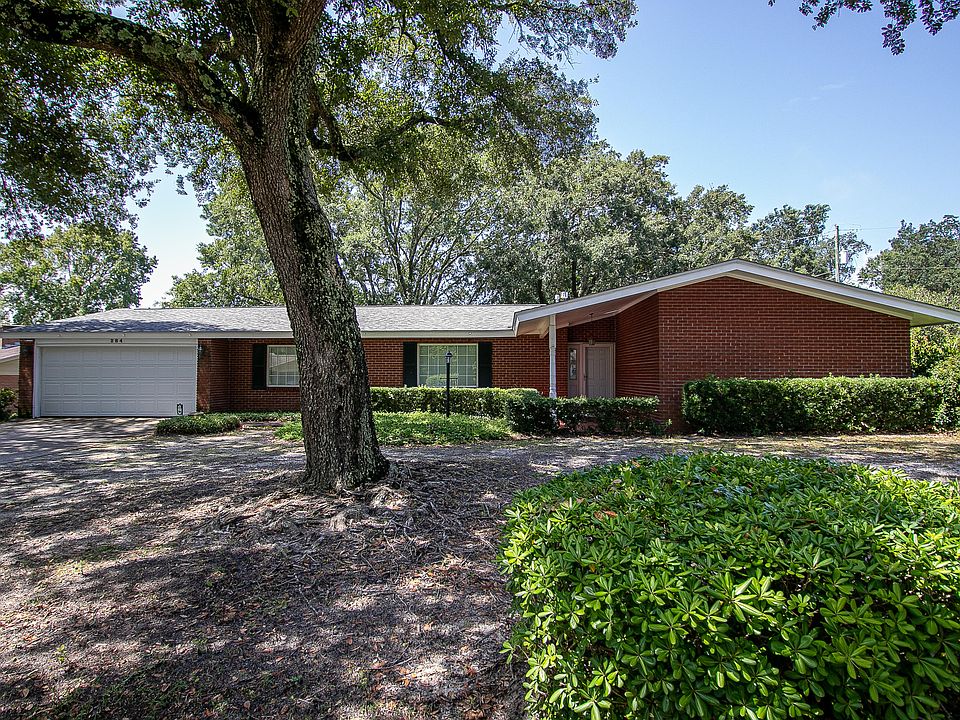 1st image of 284 Oakwood Dr