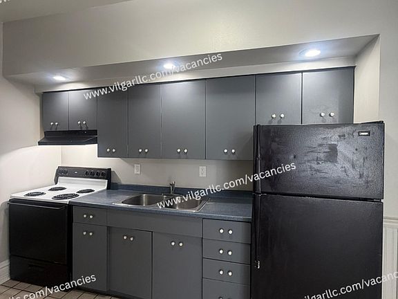4th image of 708 Perry St #1