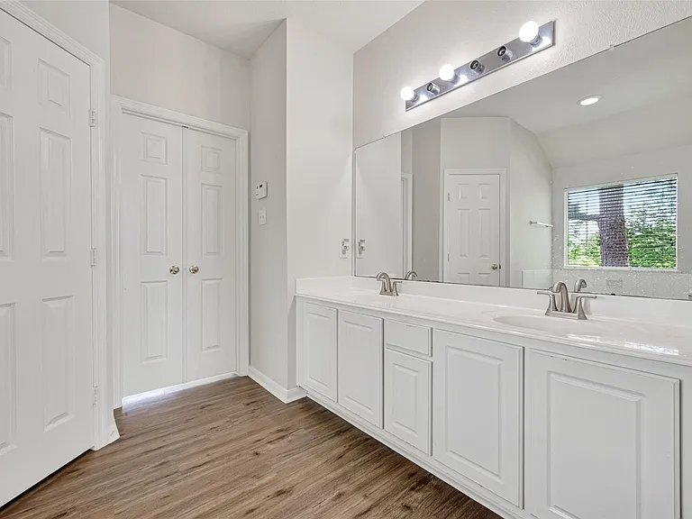 14603 Bladenboro Dr — Photo 41