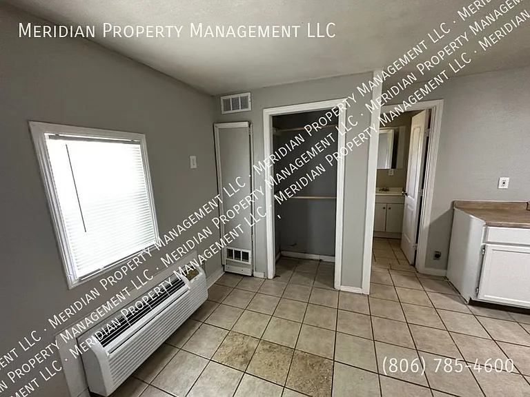 3218 Baylor St — Photo 6