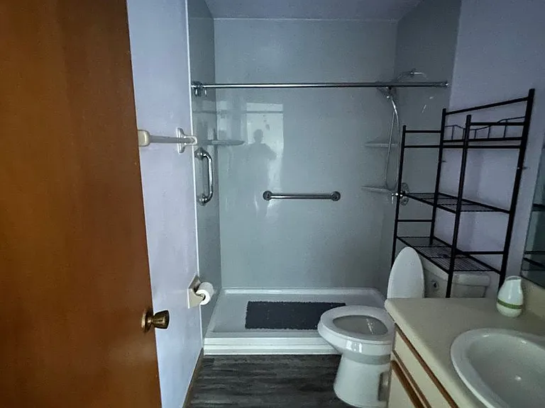 7005 SW 46th Ave — Photo 21