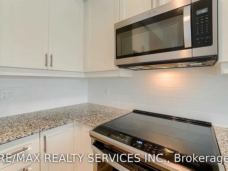 1050 Main St E #219 — Photo 11