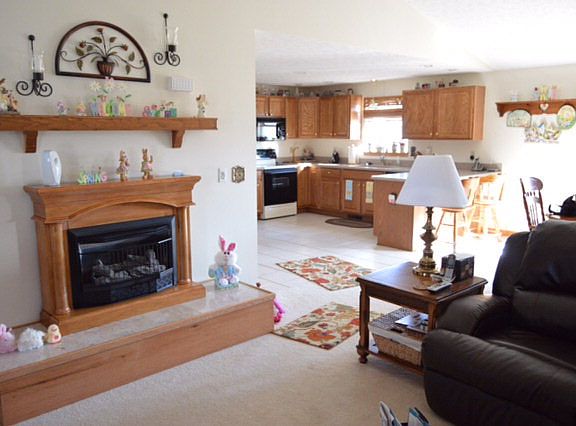 2nd image of 716 Cedar Mill Dr