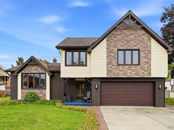 3 Deer Trl, Buffalo, NY 14227