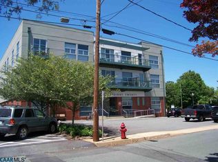 820 E High St APT 10, Charlottesville, VA 22902