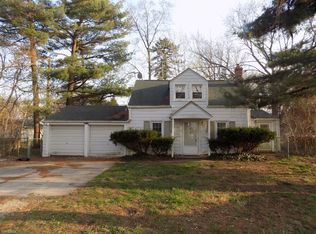1046 Kelley St, Troy, MI 48083
