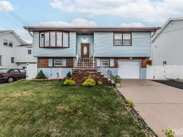109 Frederick St, Carteret, NJ 07008