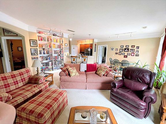 3rd image of 5604 Broome Dr