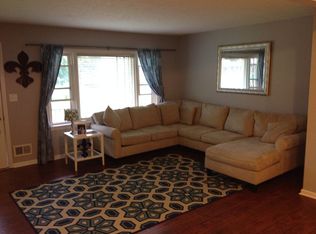 5513 Cedarwood Dr, Louisville, KY 40272