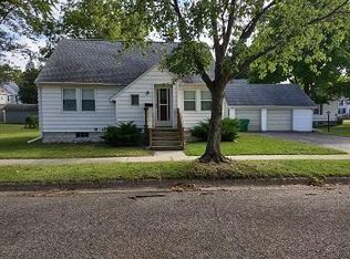 302 Parsonage St, Dowagiac, MI 49047
