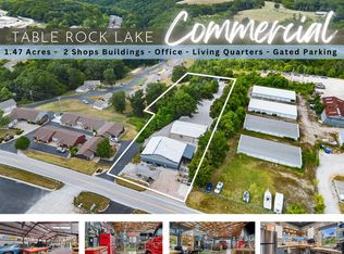 85 State Highway Oo, Reeds Spring, MO 65737