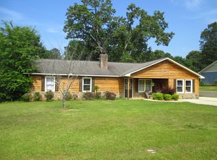 27 Southern Woods Dr, Armuchee, GA 30105