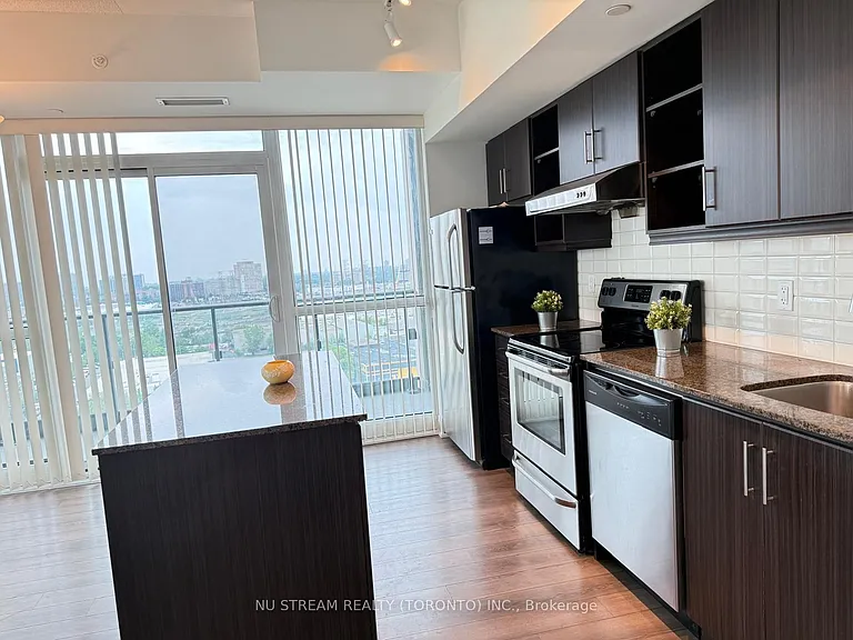160 Vanderhoof Ave #1605 — Photo 9