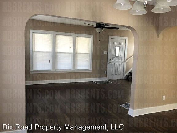 5th image of 2955 Oakland Ave