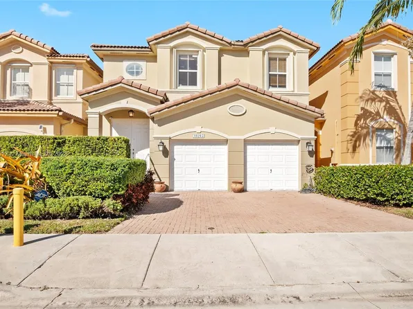 11215 NW 75th Ter, Doral, FL 33178