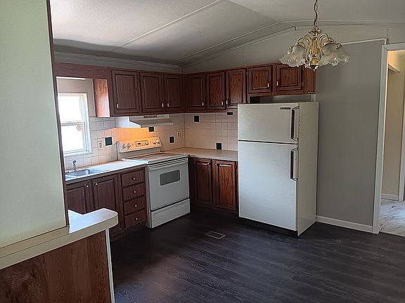 2nd image of 8897 Chapel Hill Ct
