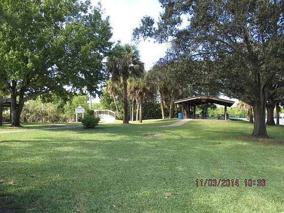 5th image of 2057 SE Talwood Ln