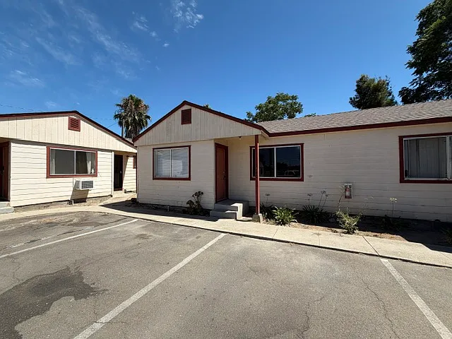 1032 S Avenue 5 #1040