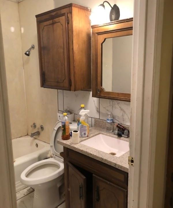 1st image of 125 State St APT 2